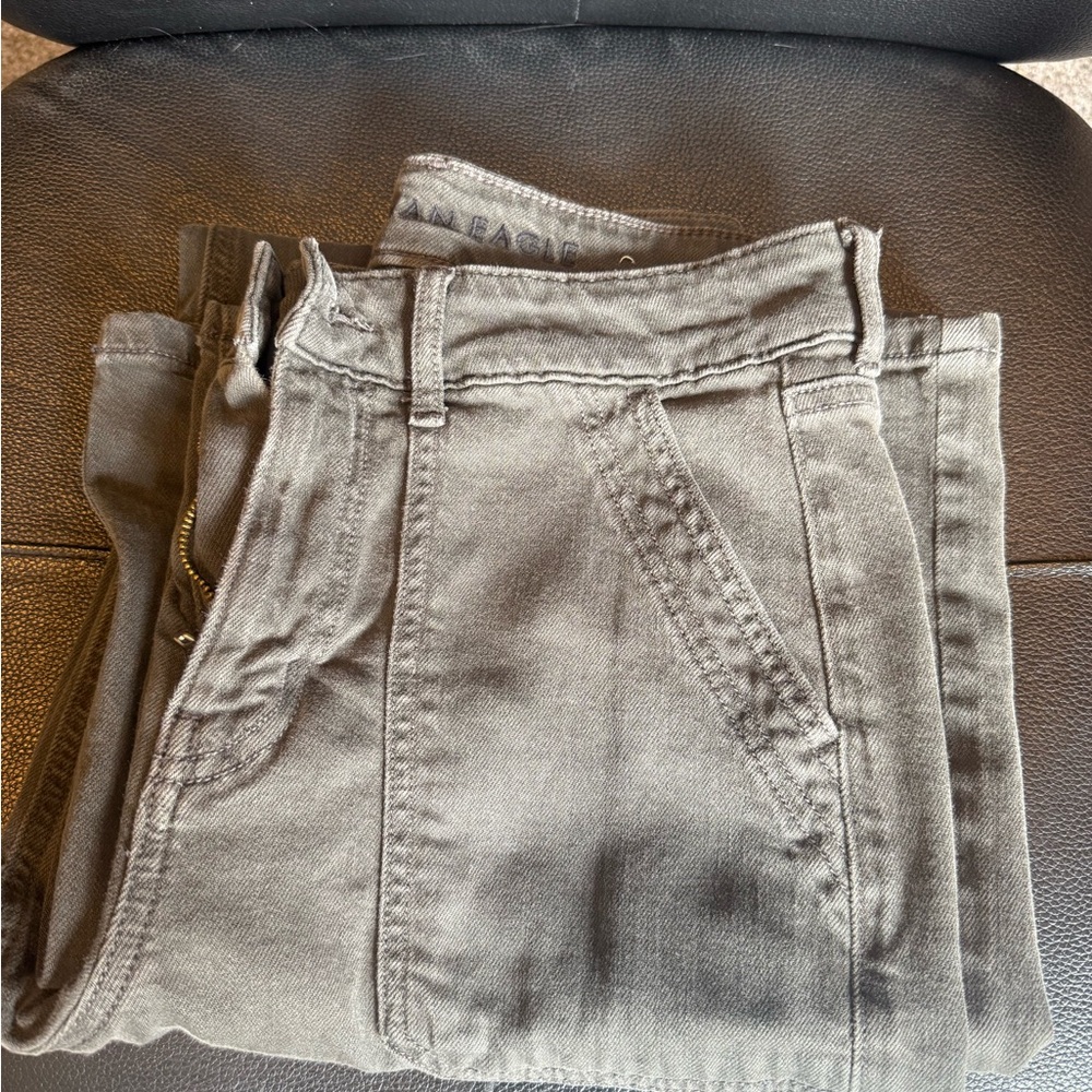 American Eagle Outfitters Women’s Wide Leg Stretch Gray Jeans